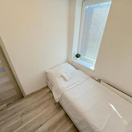 Krasny - V Starom Meste アパート ブラチスラヴァ