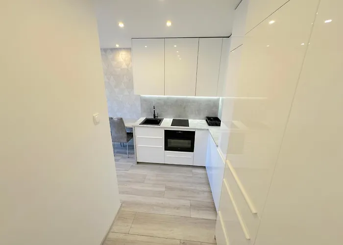 Krasny - V Starom Meste * Bratislava